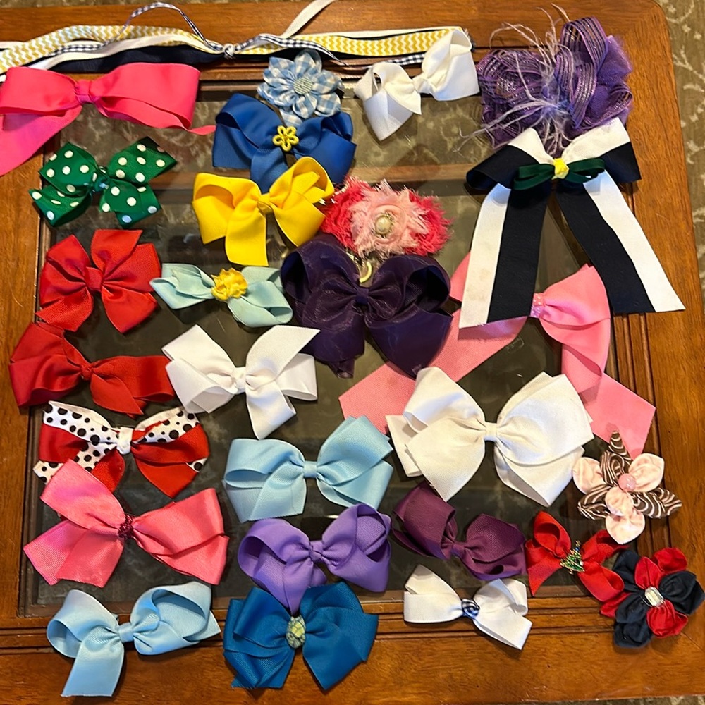 Lot of 28 children's hairbows